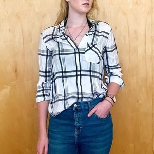 American Eagle soft black white flannel